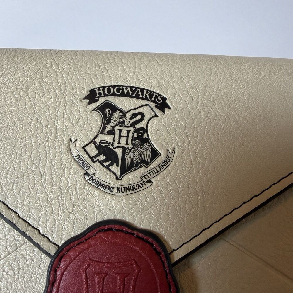 Harry Potter Hogwarts Letter Acceptance Wallet Purse NWT Groovy UK Wizarding - Picture 8 of 10